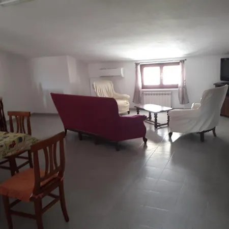 Spacious Attic * Olmedo
