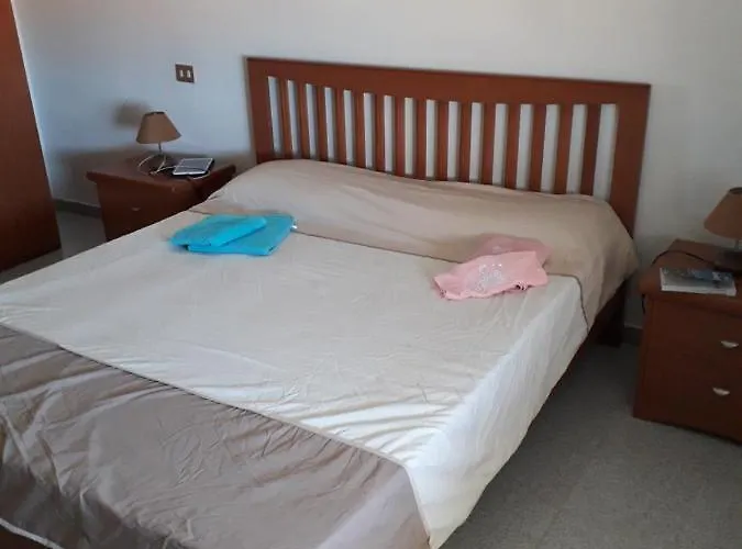 Spacious Attic アパート オルメード