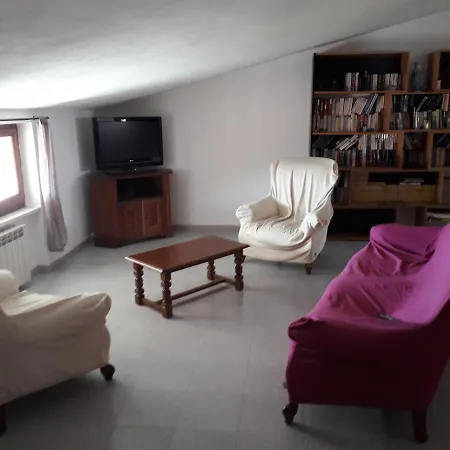 Spacious Attic Appartamento